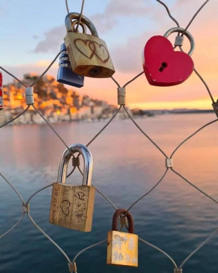 Sibenik Style Suites Экстерьер фото