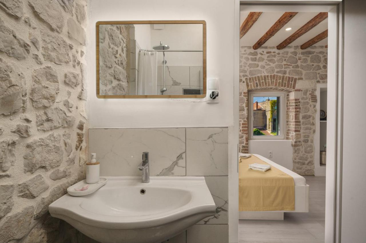 Sibenik Style Suites Экстерьер фото